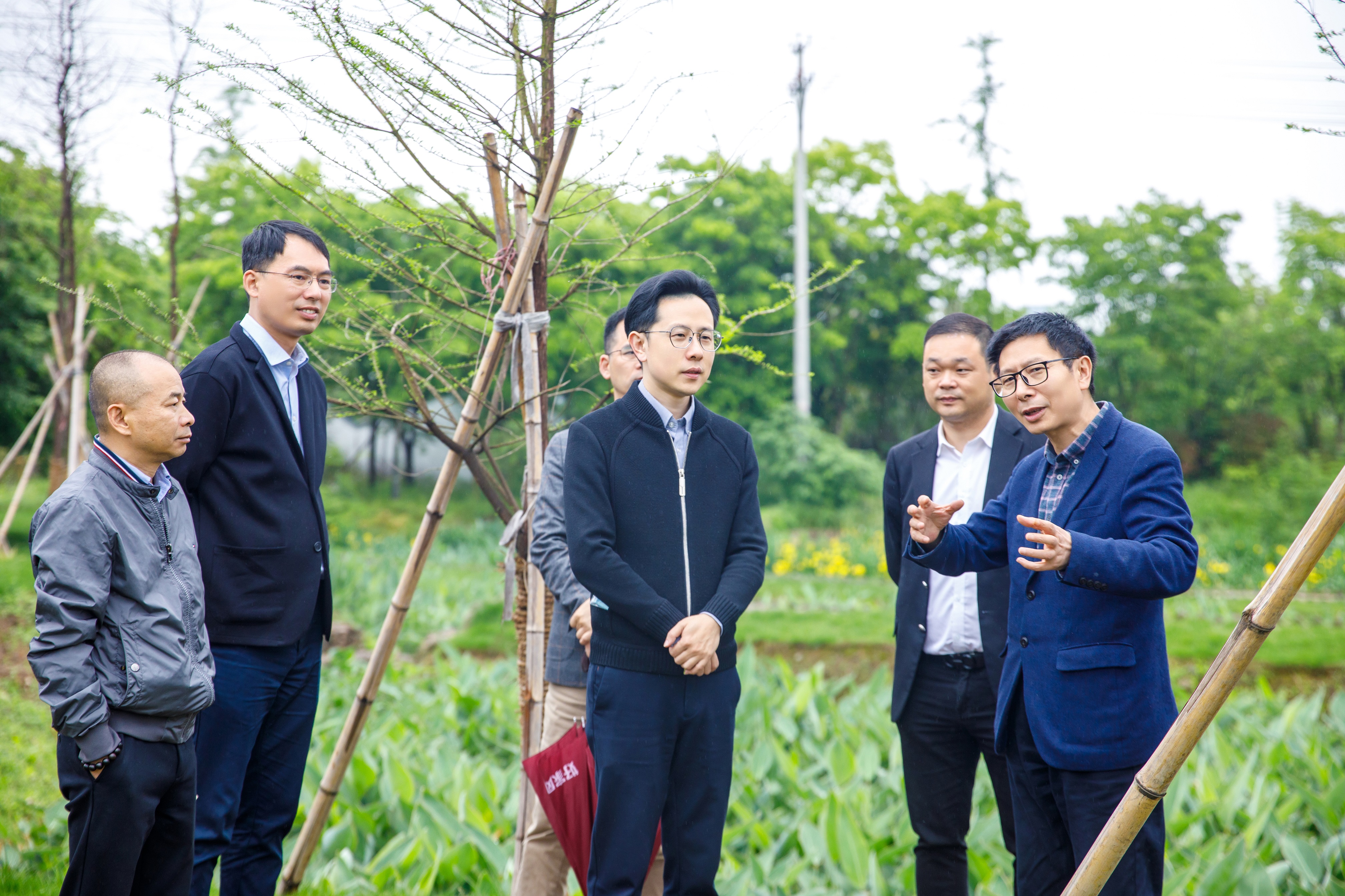 2023年4月23日，浙江省建設(shè)廳村鎮(zhèn)建設(shè)處處長吳毅峰考察問源環(huán)保浦江農(nóng)污項目。